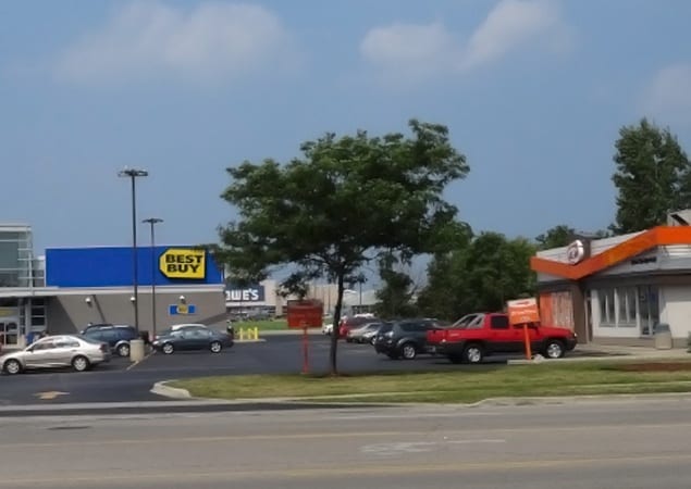 A&W and Bestbuy Exterior
