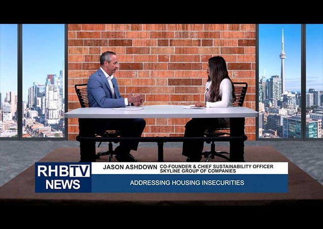 R. Jason Ashdown, directeur du développement durable de Skyline, donne une entrevue à RHBTV
